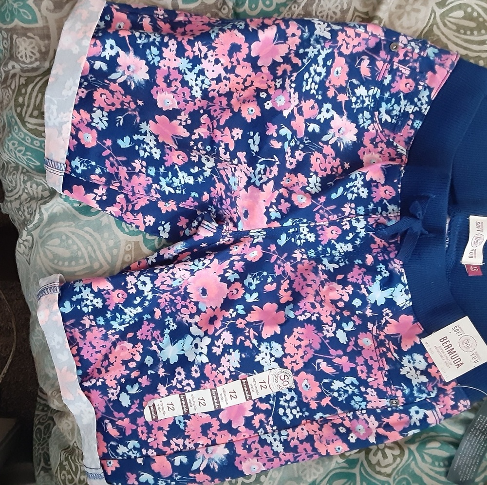 Girls shorts